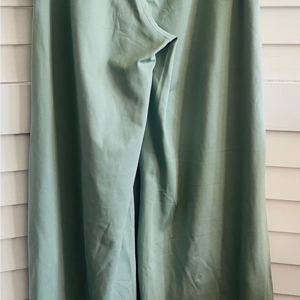 Gilly Hicks NEW Pants Wide Leg Active Recharge Mid Rise Light Green Size Small - Picture 4 of 7